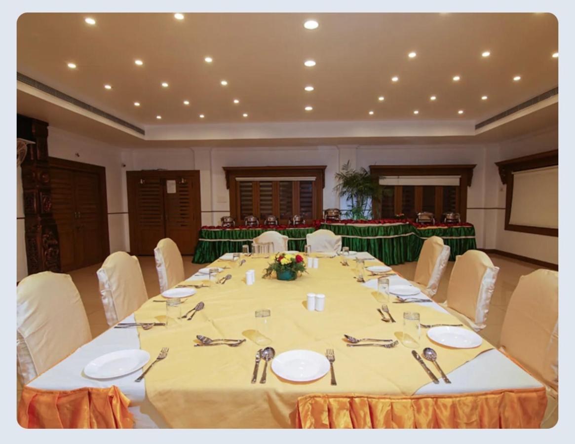 Hotel Sasthapuri Kozhikode Exterior photo